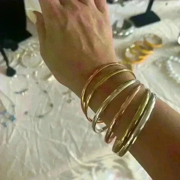 🏖️ Summer Jewelry SALE! Mixed metal stacked bracelet - Picture 6 of 9